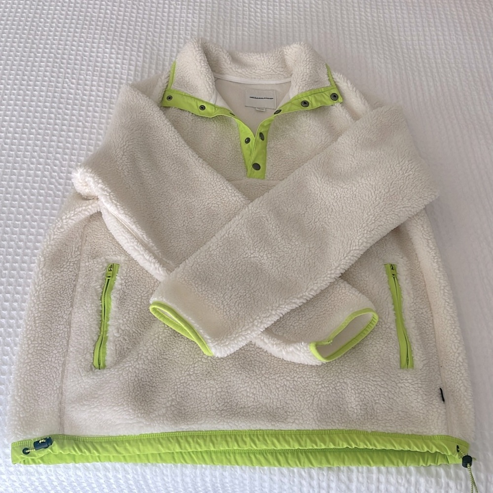 American Eagle, large fleece